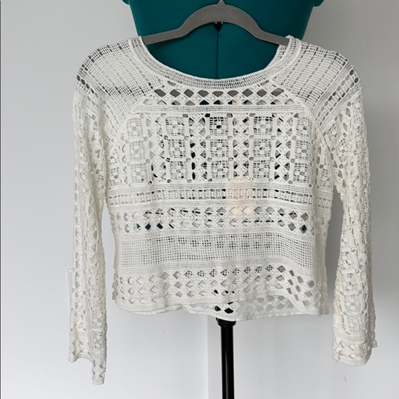 RAGA Tops - NWT Raga crocheted long sleeve crop top, S